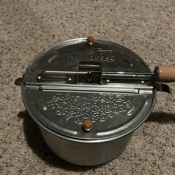 Original Whirley Pop Popcorn Maker - Picture 1 of 4